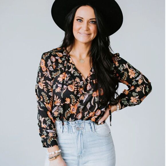 LAURIEBELLES‎ Veronika Floral Print Top Black Multi M Nwt - Picture 1 of 6